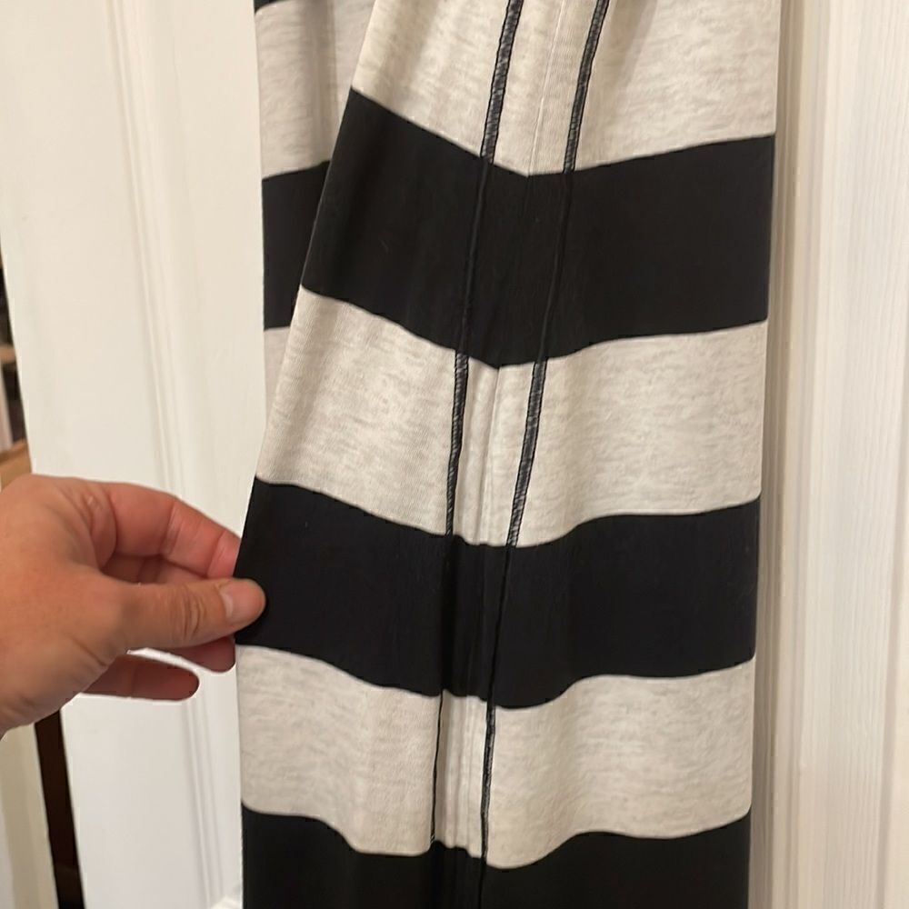 Lululemon Refresh Maxi Dress Black / White - Picture 3 of 10